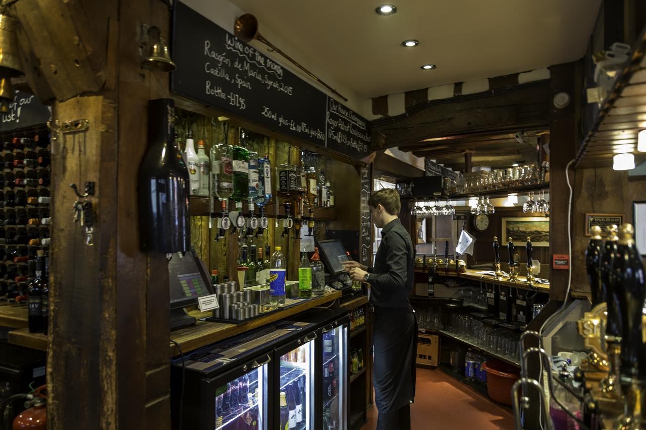 The Bell Inn Hotel Horndon-on-the-Hill Exteriör bild