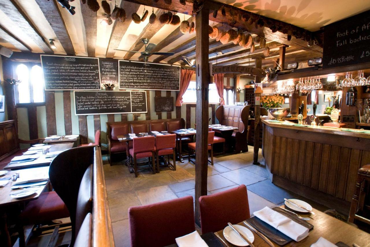 The Bell Inn Hotel Horndon-on-the-Hill Exteriör bild